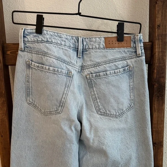 Pac Sun. Zoe Light Blue Women's low rise Girlfriend size 23 Jeans. EUC - Picture 6 of 11